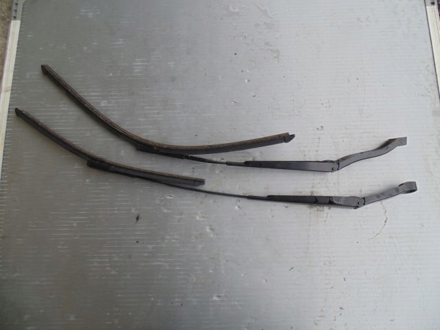 Важелі склоочисника AUDI Q7 4m0 2015 рік.