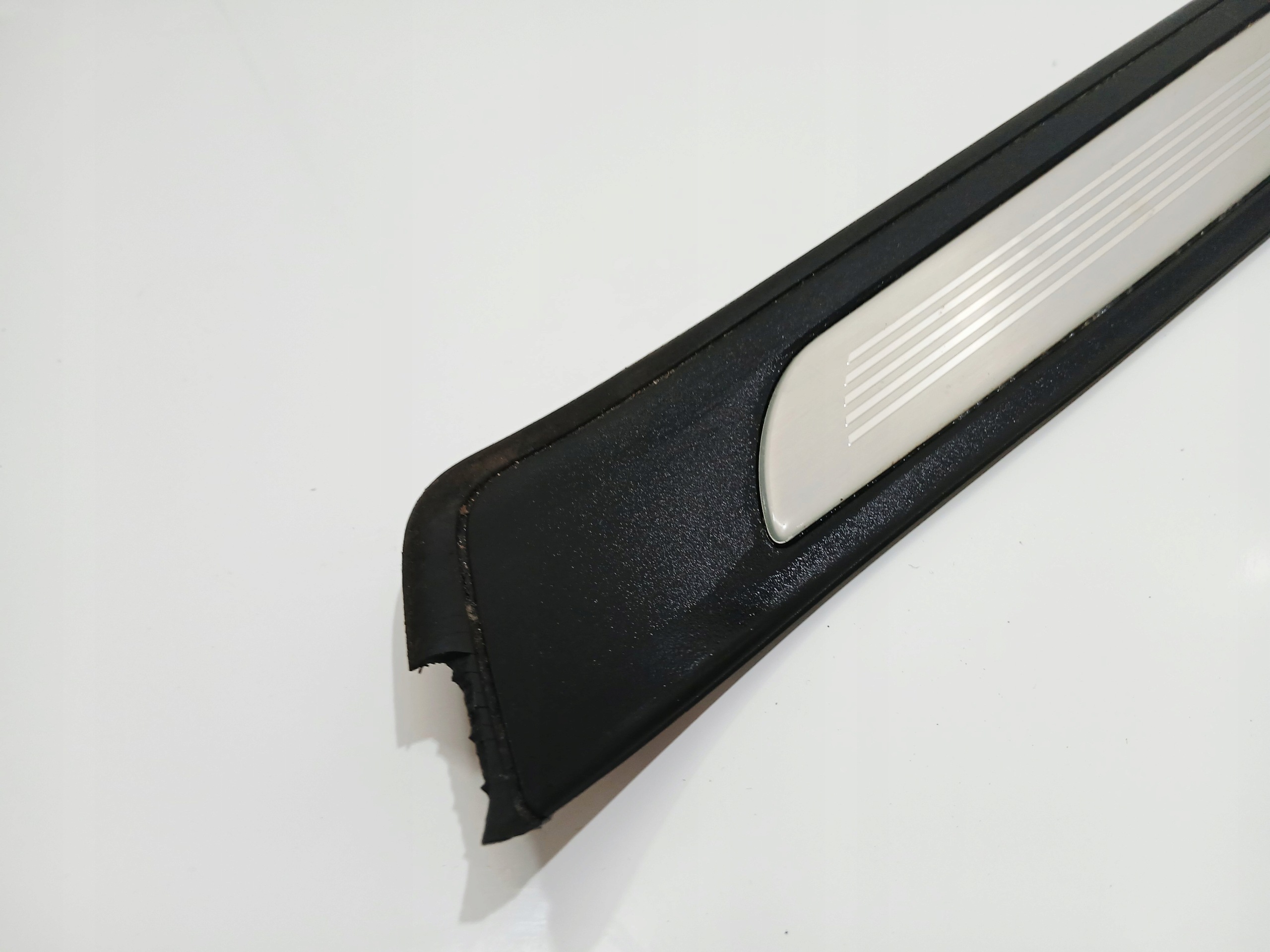 moulding cap threshold right front BMW E91 LCI 7907154