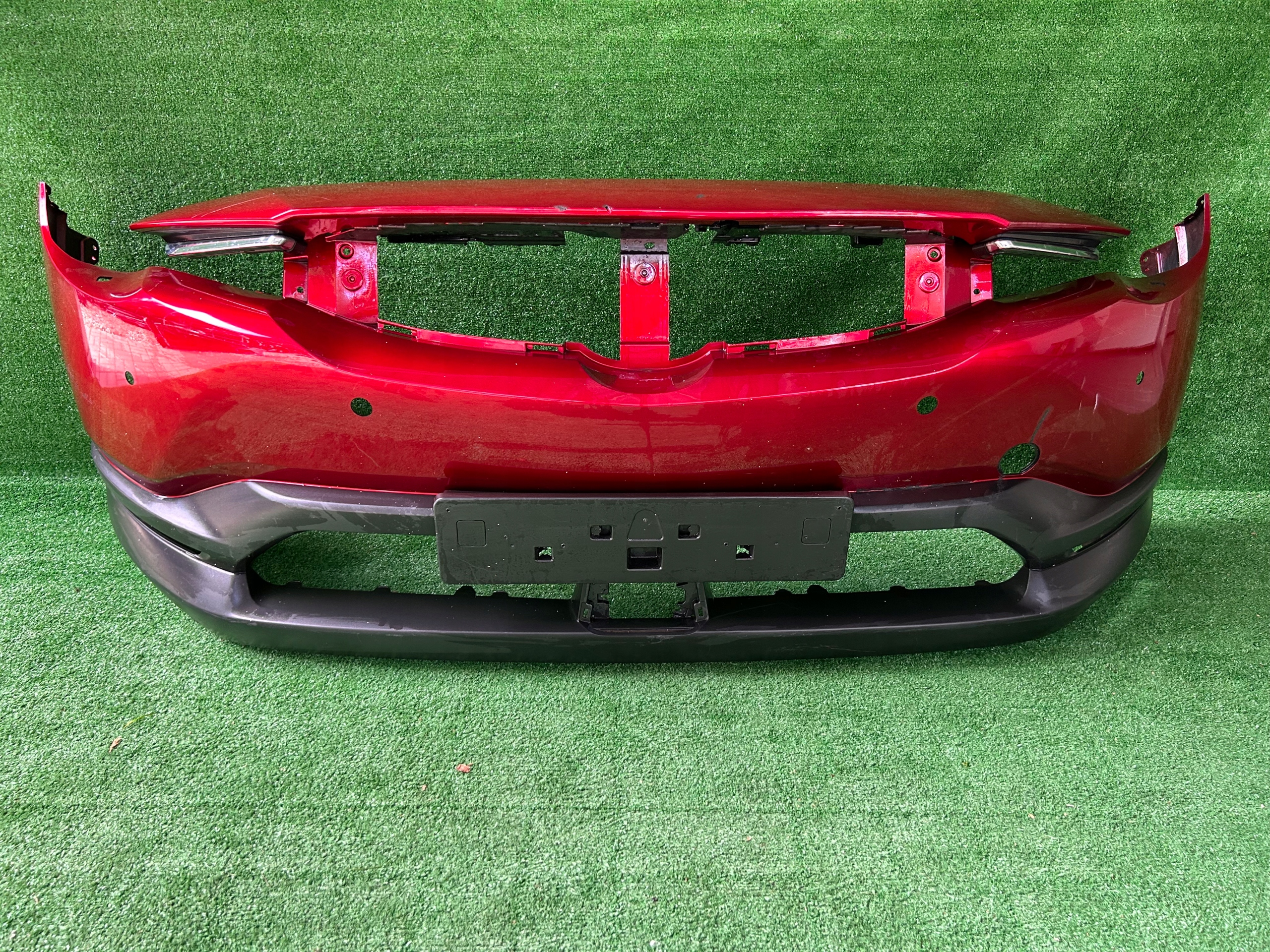 Mazda MX-30 bumper front cap nosek 2020