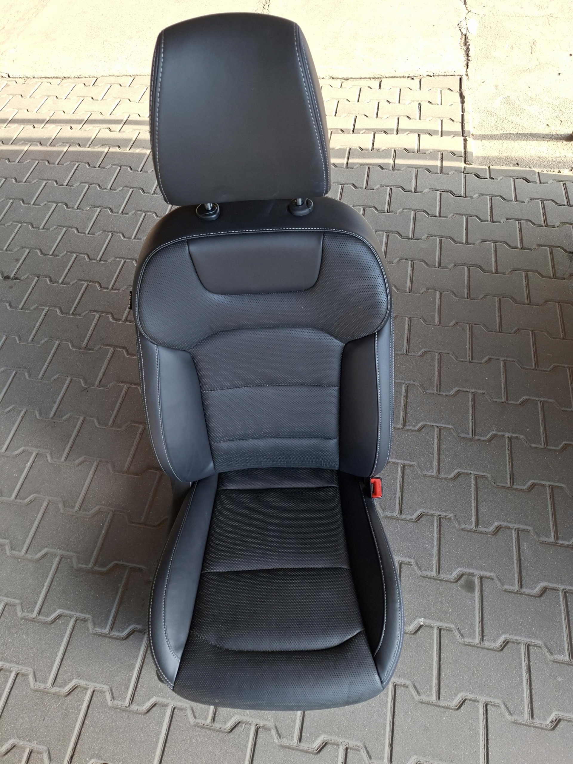 seat front front right complete electrical SSANGYONG KGM TORRES EVX