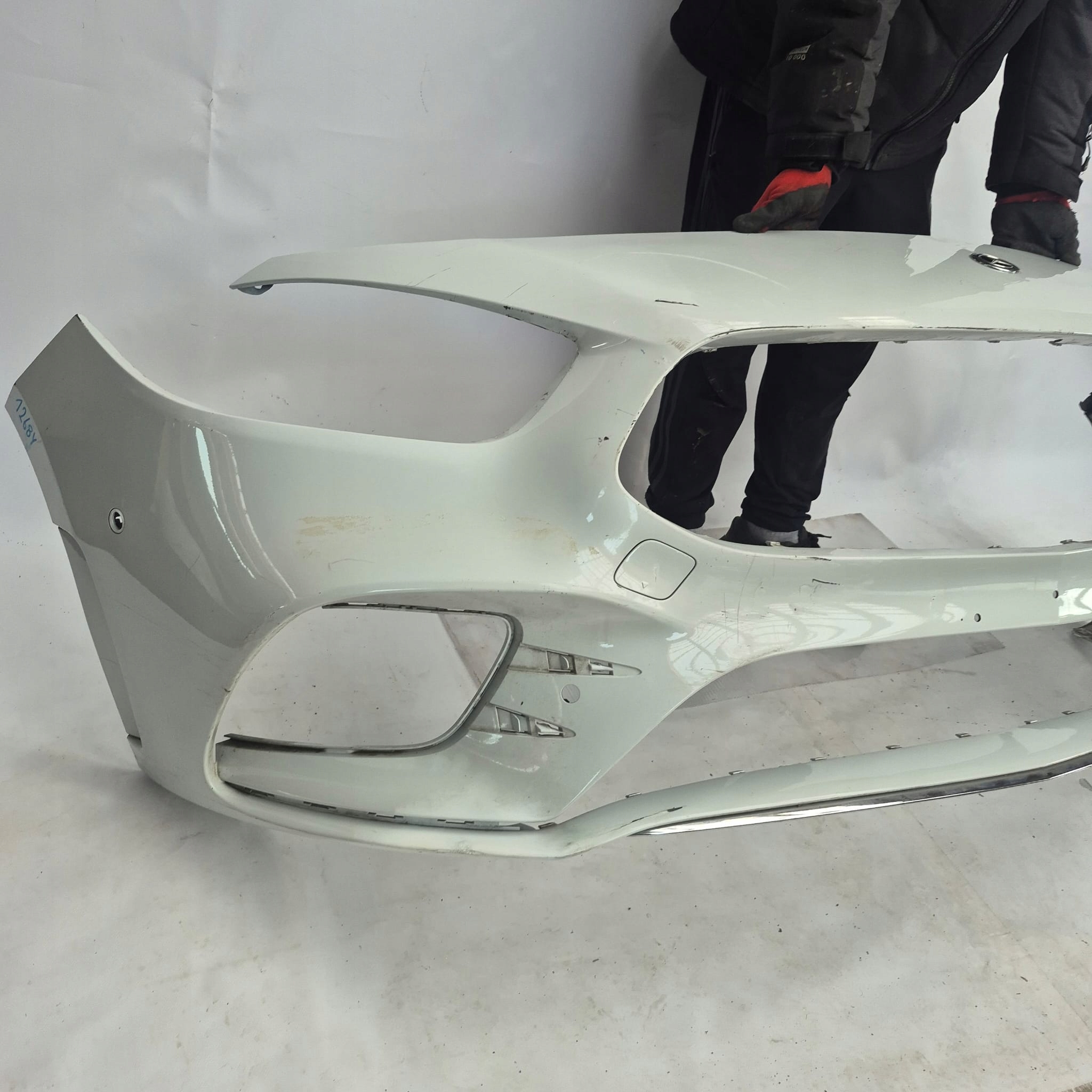 MERCEDES B-KLASA W247 AMG 18- bumper front front PDC