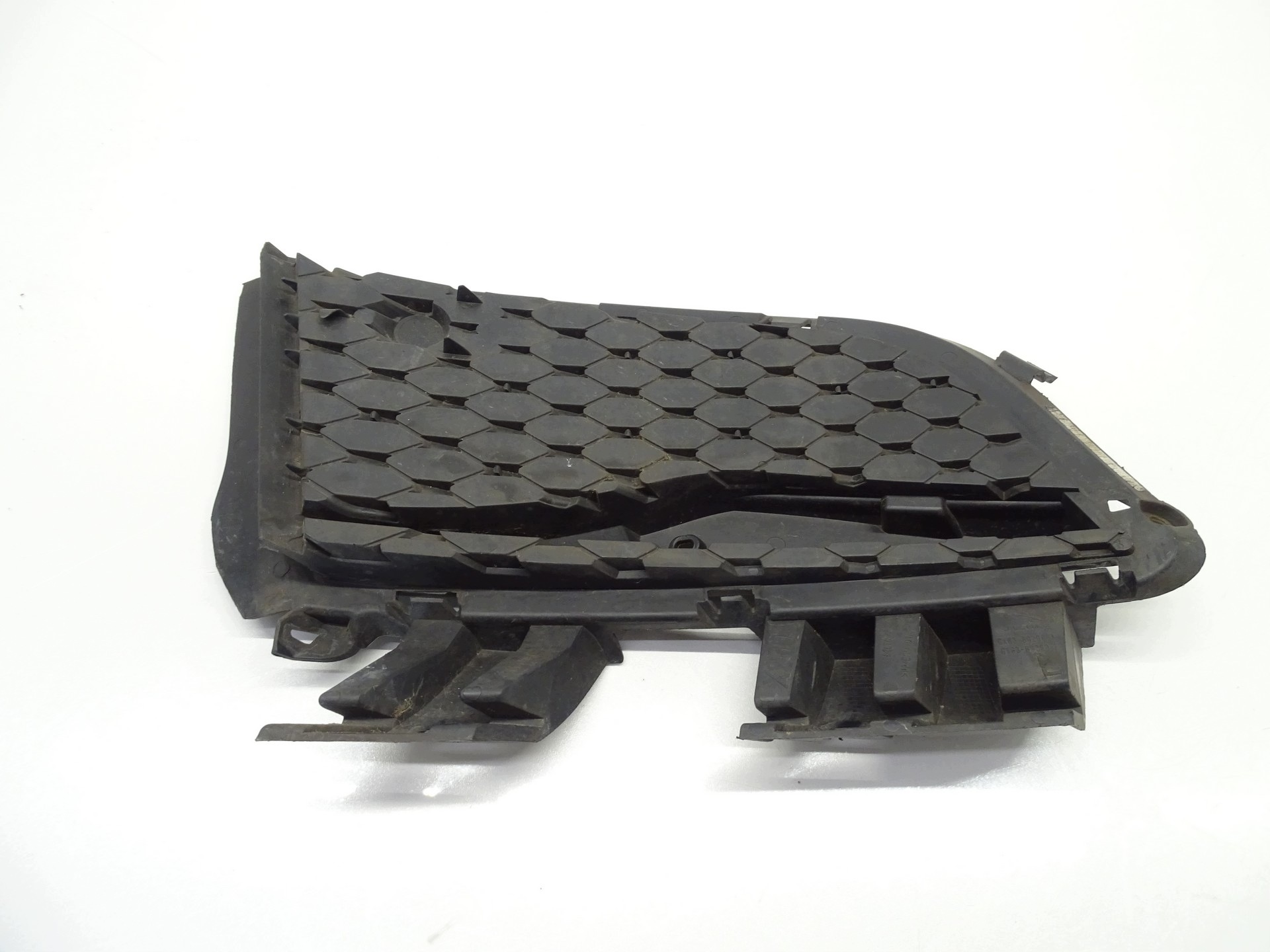grid of a bumper front front left JAGUAR XF GX63-8B290-A