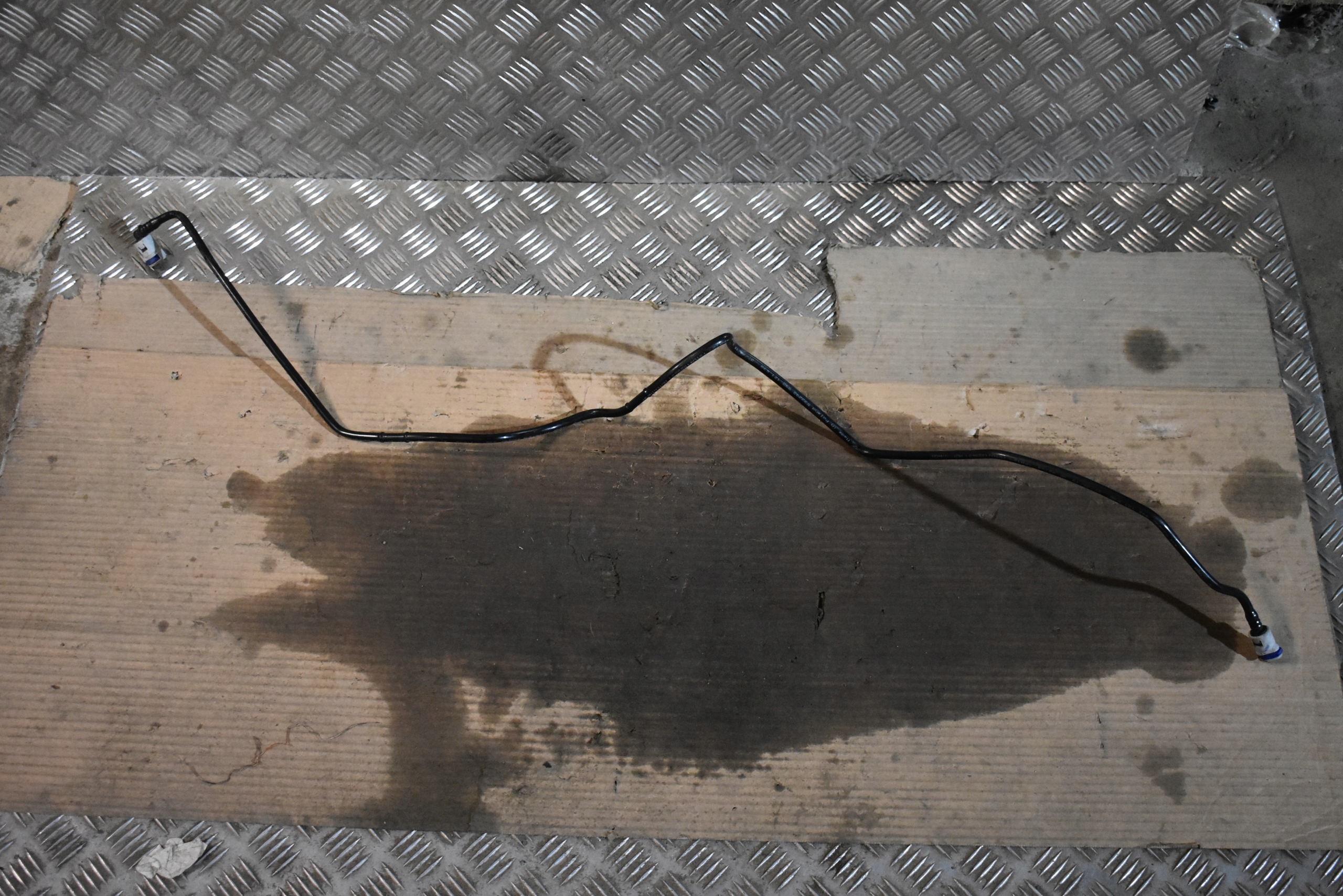 IDEALNY fuel line PORSCHE 992 1