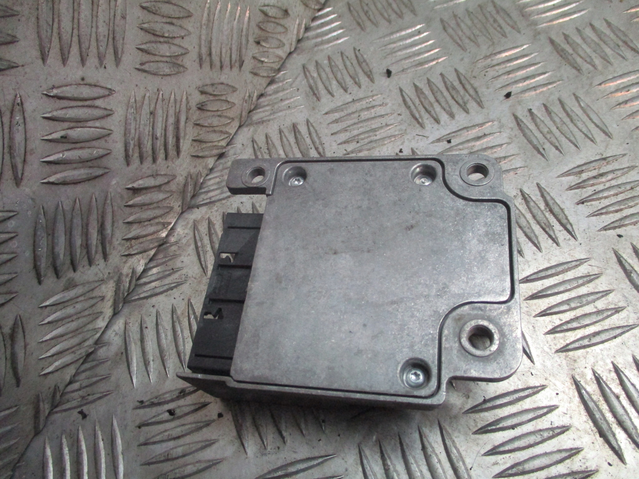 MODUŁ AIRBAG ALFA ROMEO 147 2.0 46756117 Jakość części (zgodnie z GVO) O - oryginał z logo producenta pojazdu (OE)