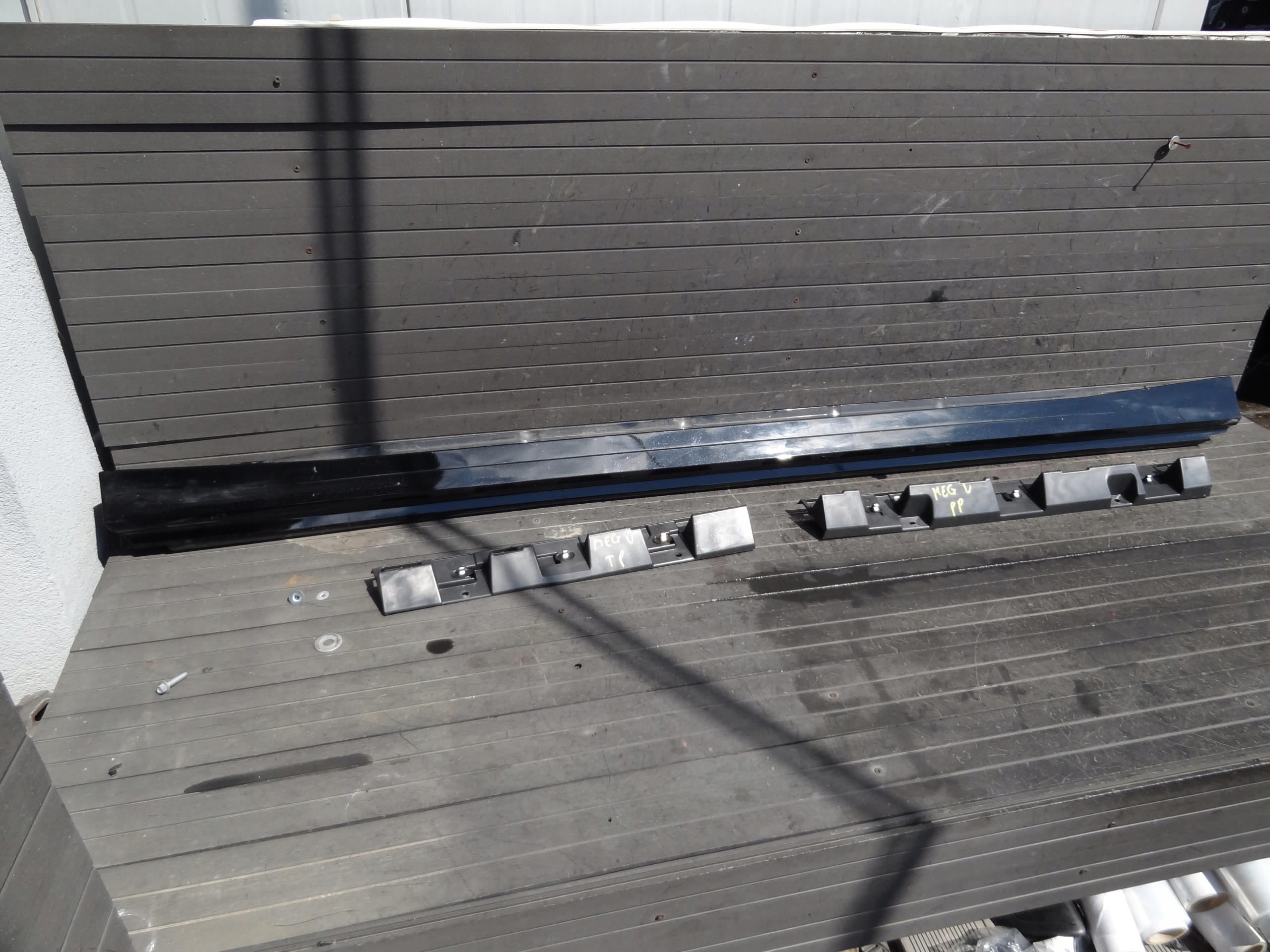 RENAULT MEGANE V 2023 E-TECH LISTWA PROGOWA PROGU PRAWA + SLIZG KOMPLET ORG