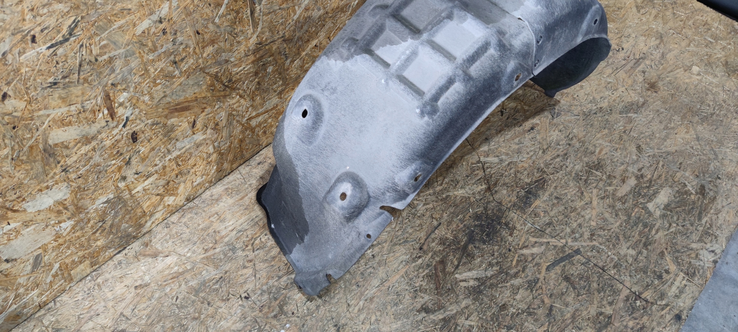 mudguard right rear part AUDI A6 C7 4G0810172A