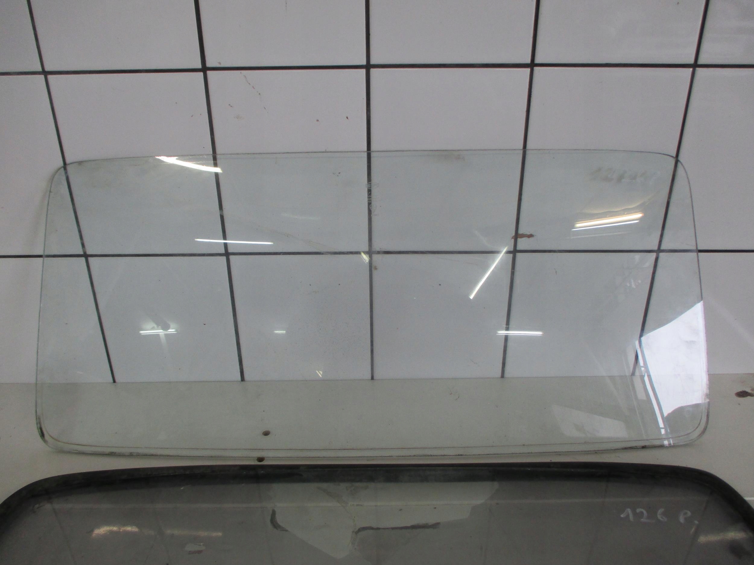 FIAT 126P SZYBA TYŁ