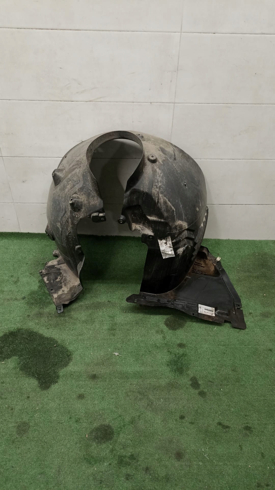 BMW F48 mudguard left front front 7342175