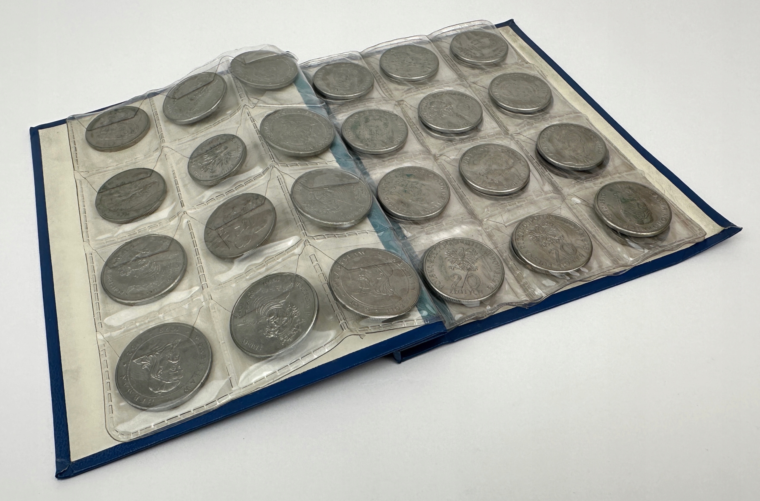 7217. Klaserek z monetami PRL