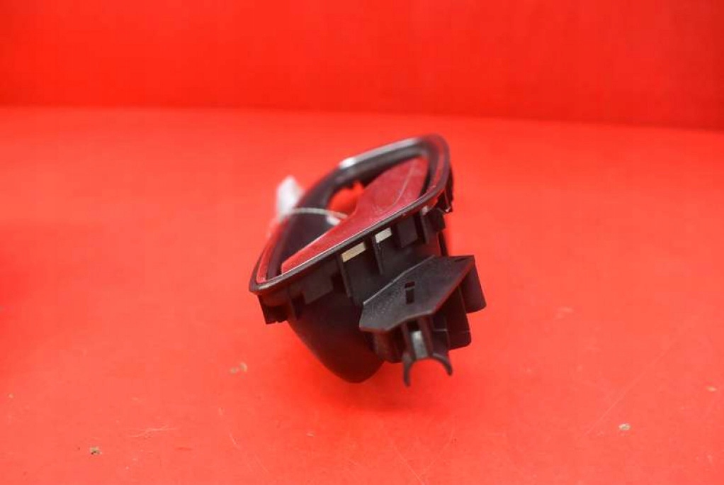 handle inner left front 8X0837019D AUDI A1 8X 3D HB 10-14