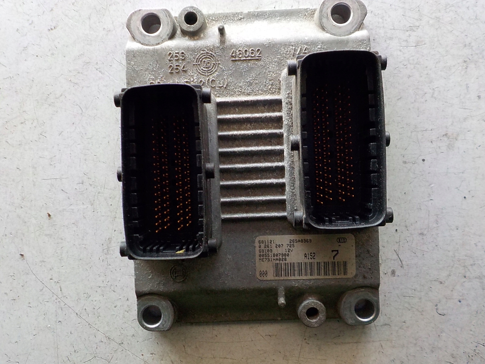 ALFA ROMEO computer control unit 0261207725 ME731HA028 7
