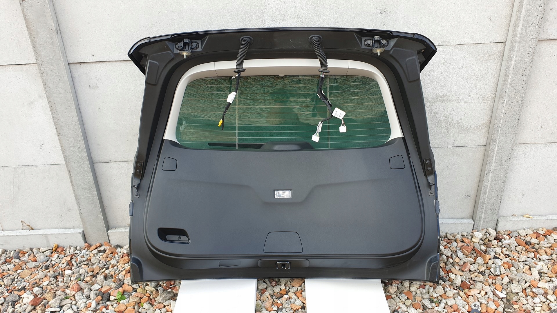 TYLNA KLAPA BAGAŻNIKA KAMERA RENAULT ESPACE V LIFT Jakość części (zgodnie z GVO) O - oryginał z logo producenta pojazdu (OE)