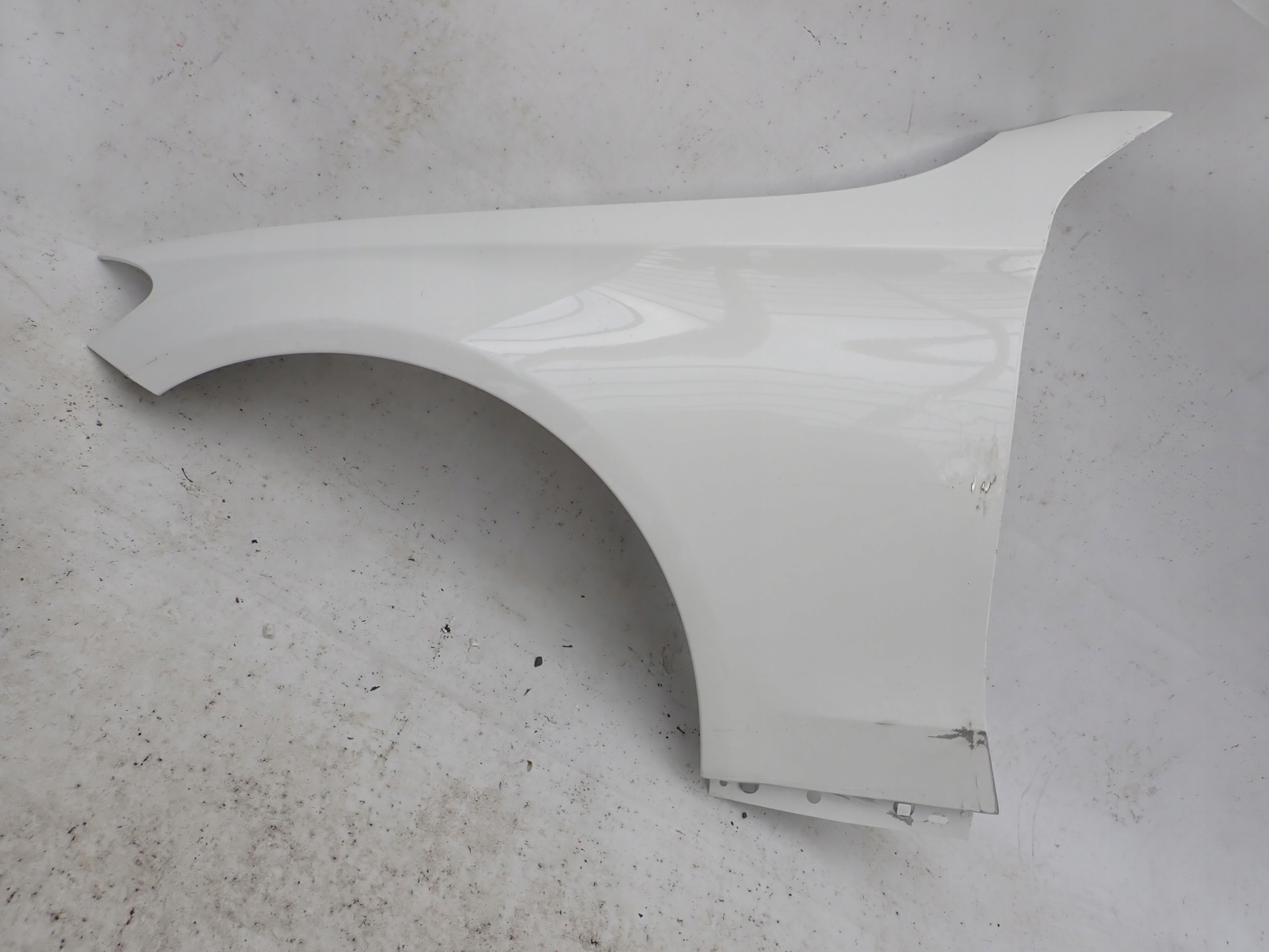 MERCEDES C-KLASA W205 14- fender front front left
