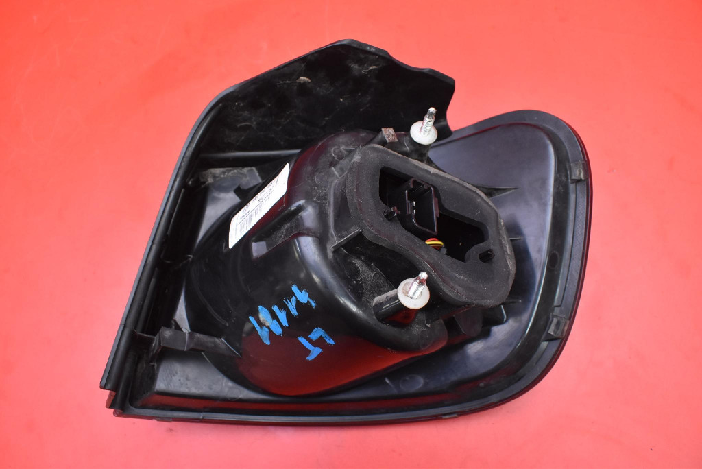 light left rear part rear 5M0945095L VW GOLF 5 V plus 04-09