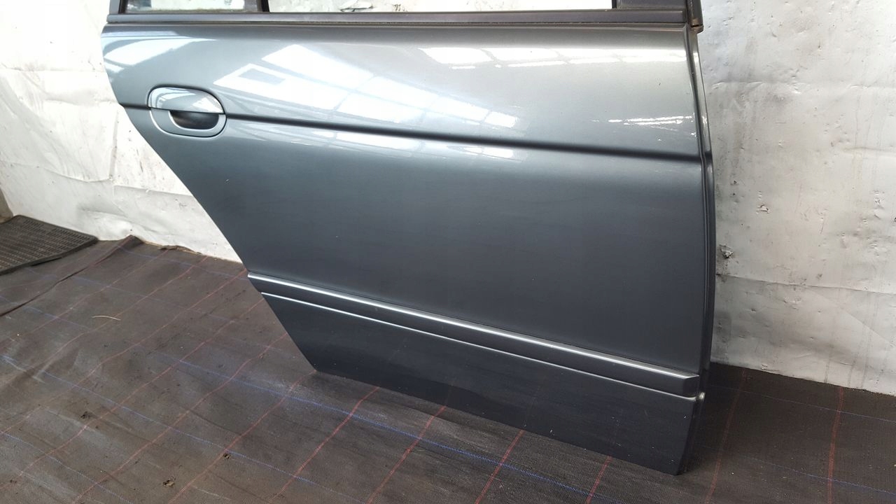 tür heck hinten rechts BMW E39 kombi 892/7