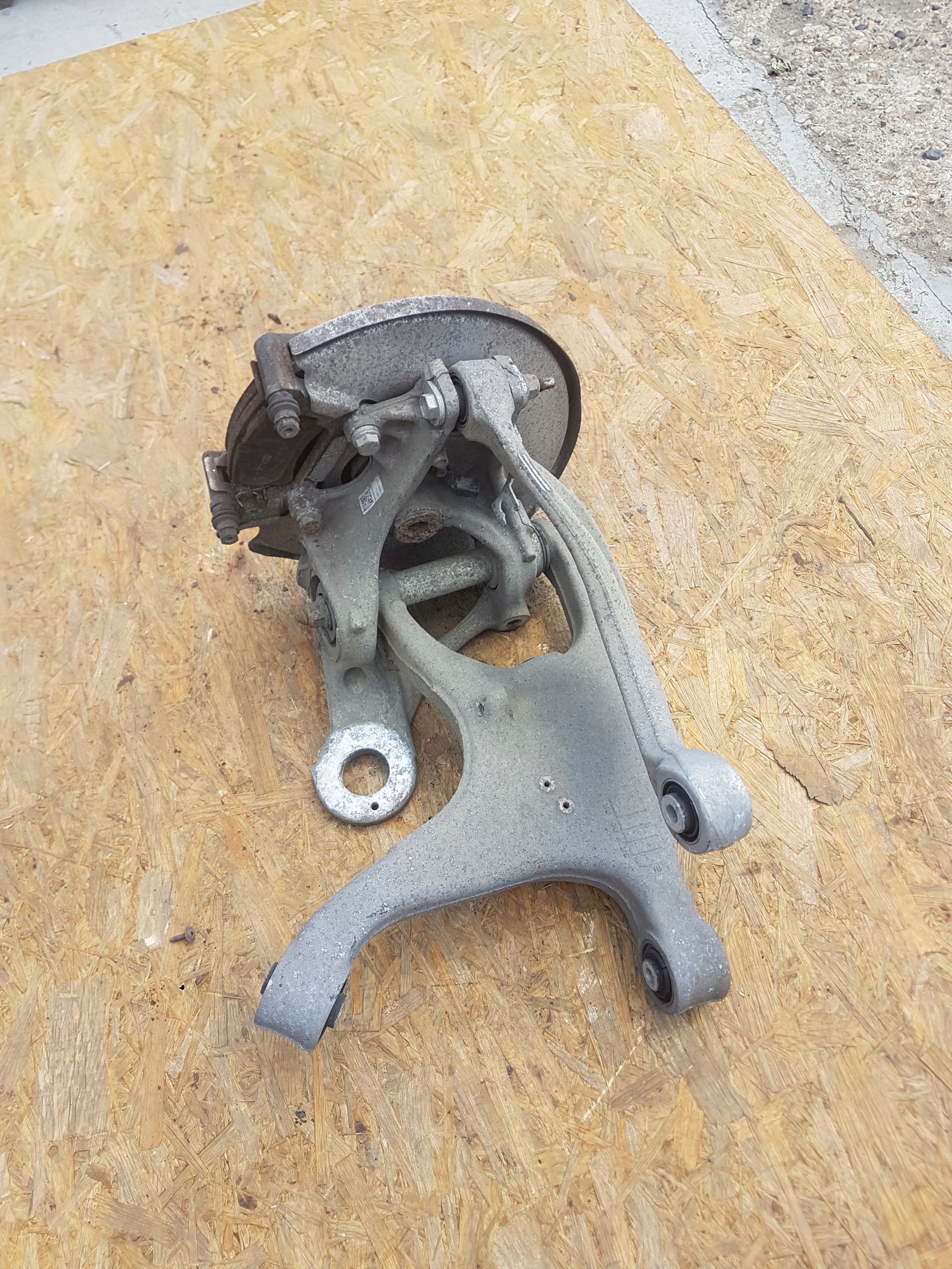 swing right rear part AUDI A4 B8 A5 8K0505312J
