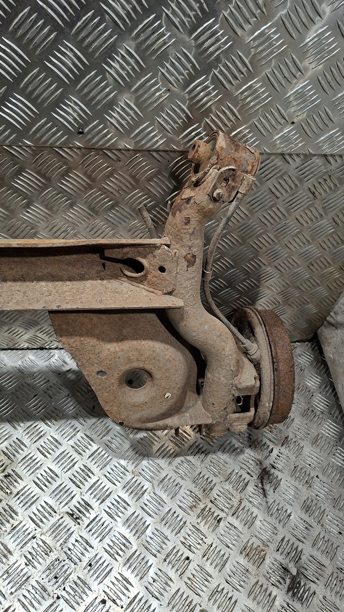 Achsträger TOYOTA AYGO