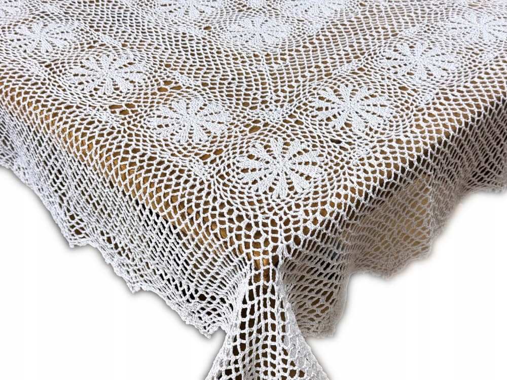 Obrus szydełkowy 130x180 cm biały na stół
