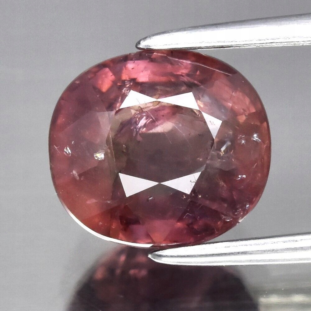 Přírodní Safír 2.47ct Hnědý Cushion eCertifikát Wbd