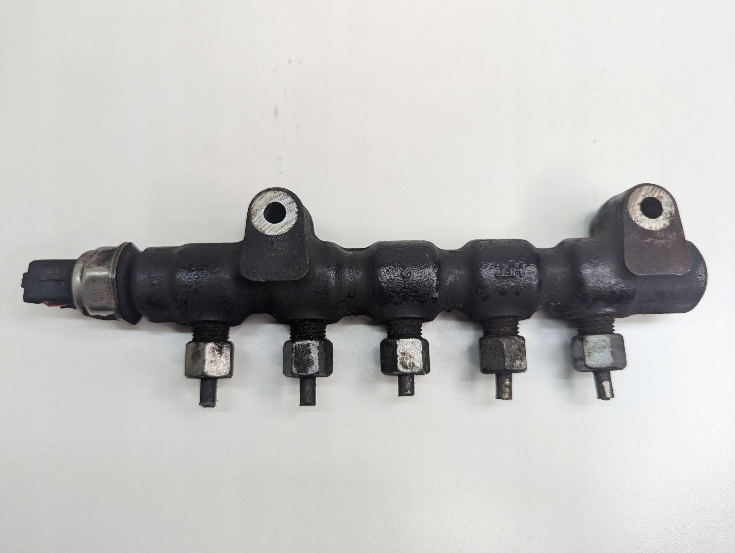 FORD PEUGEOT 1,6 HDI Rampe injection 9654592680