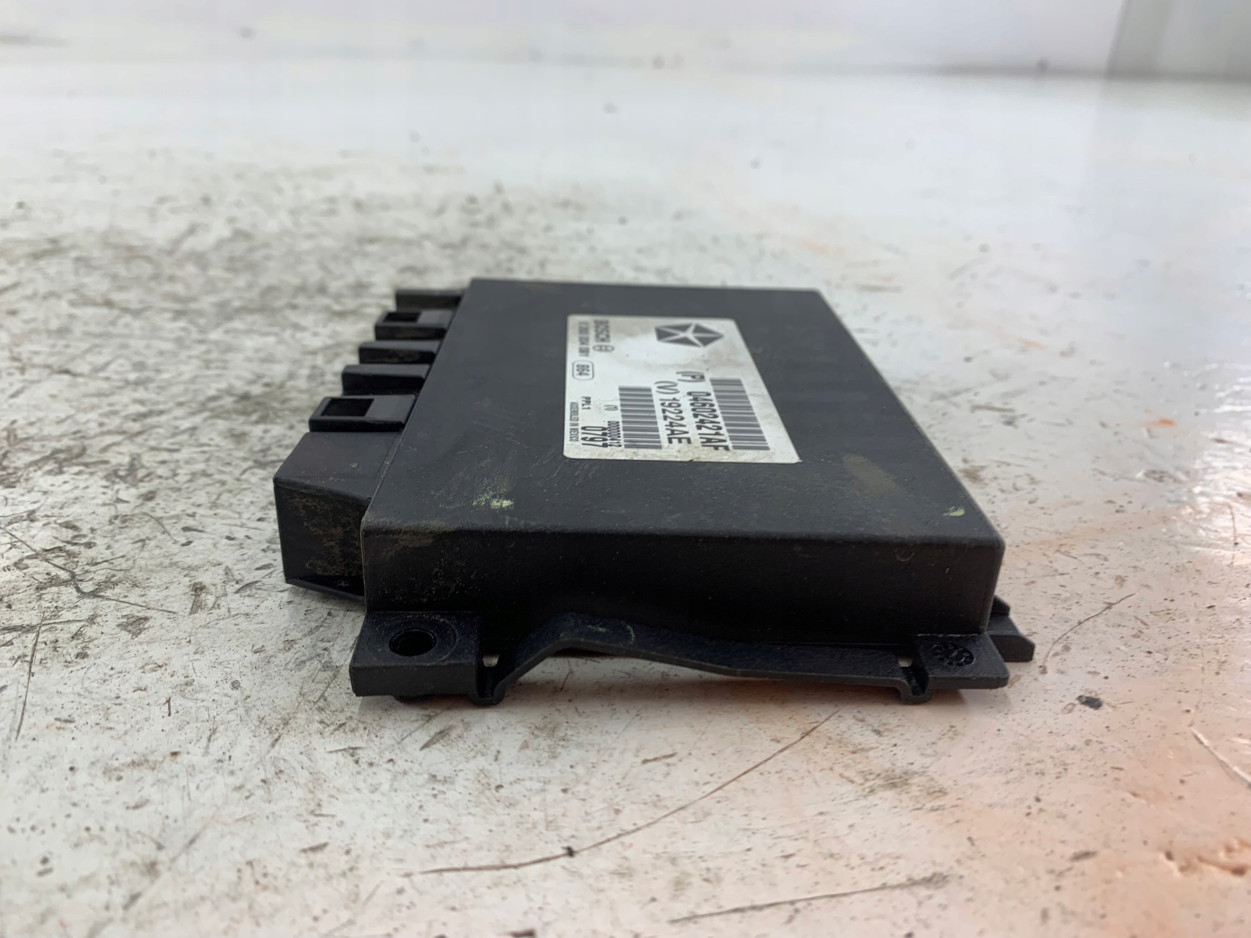 CHRYSLER 300C modulo Centralina PDC CZUJNIKOW parcheggio 04602421AF