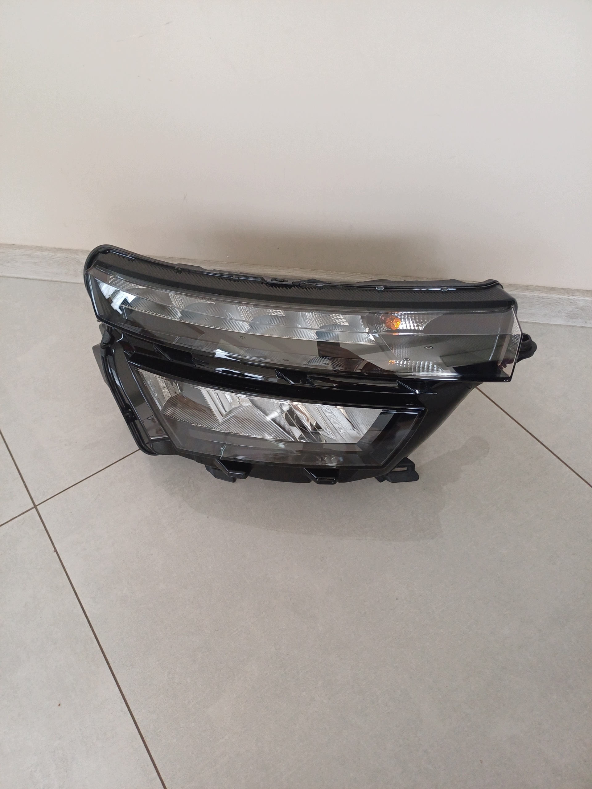 light right front front SKODA KAMIQ FULL LED 2019R