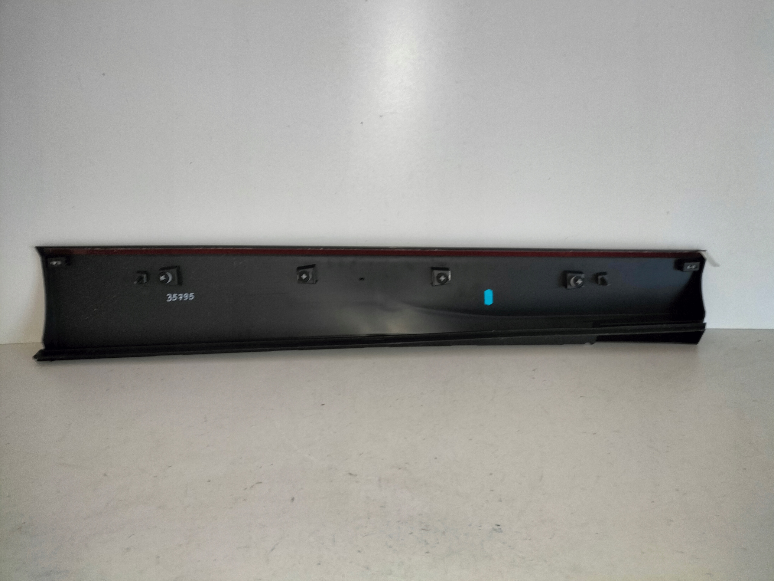 moulding cap door front left VW TIGUAN III 24
