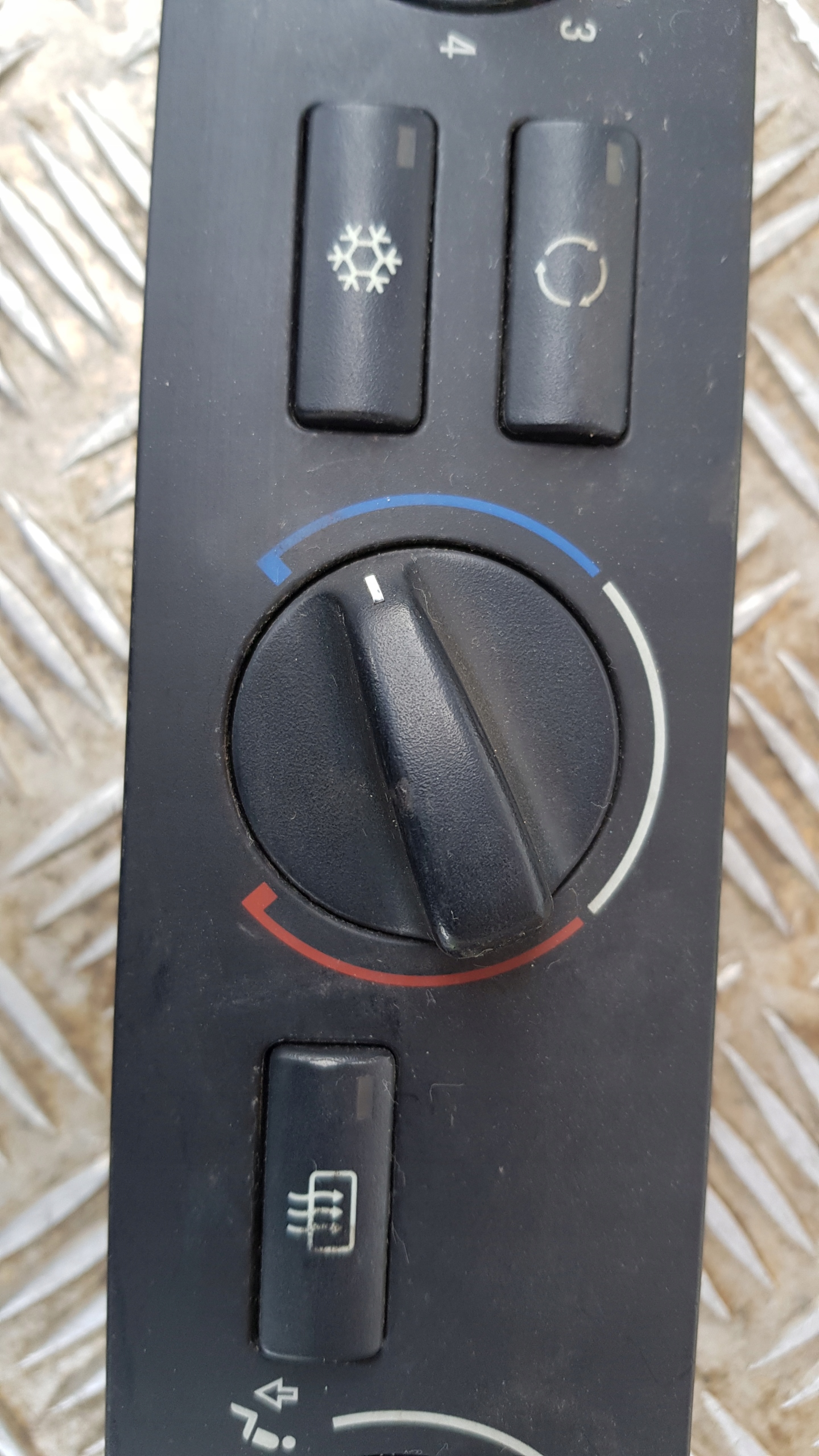 BMW E46 Bouton Unite commande clima 6905632