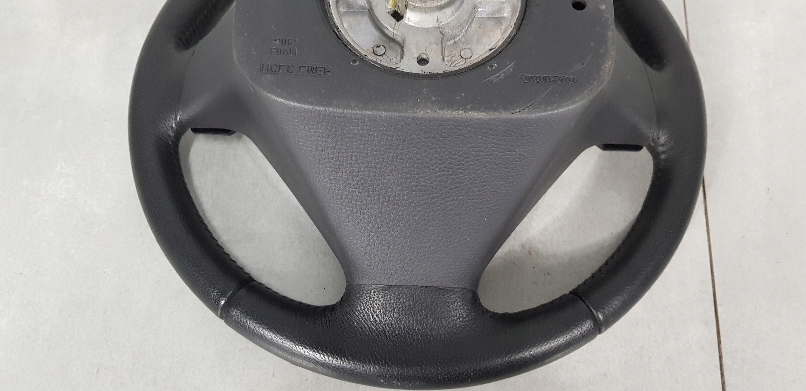 volvo S60 руль кожанная 08666887