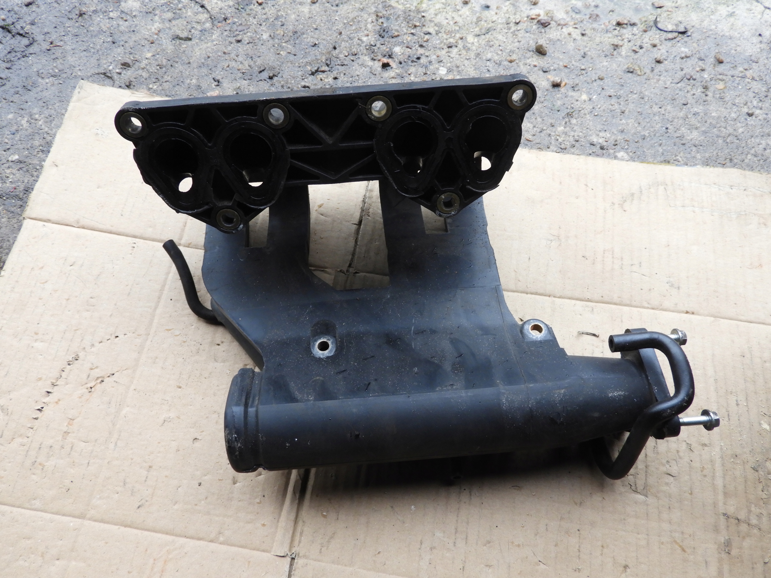 коллектор Впускный renault CLIO II 1.2 8V 7700871088