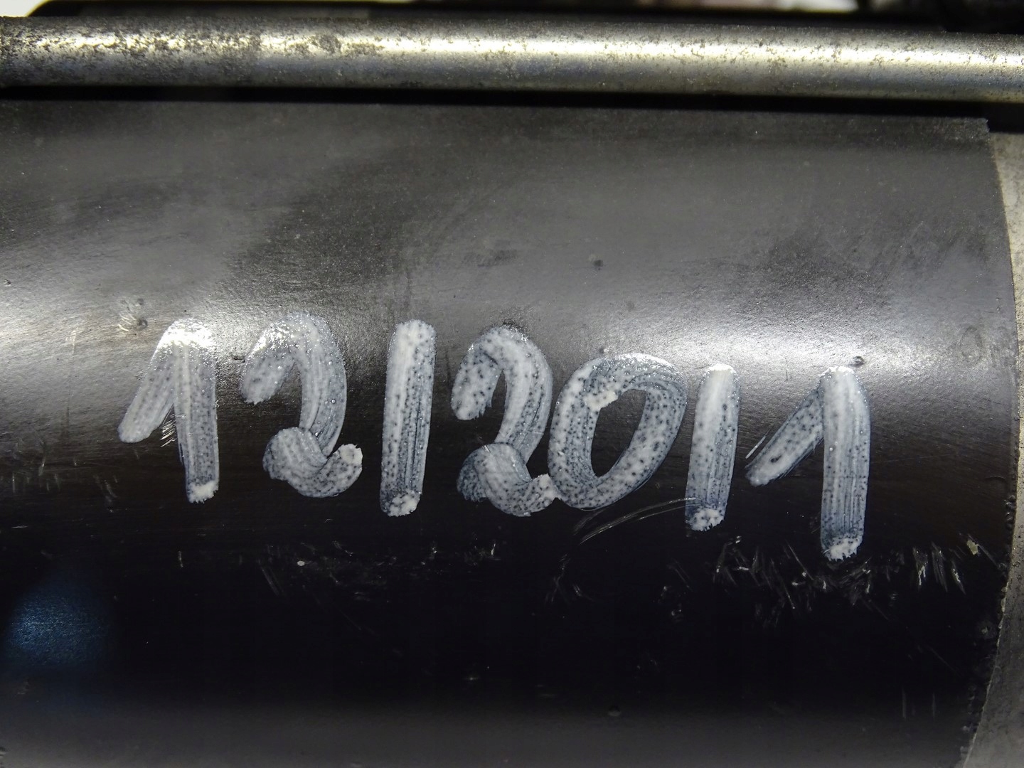 compressor; compressor springing AUDI A8 D3 4E0616005K