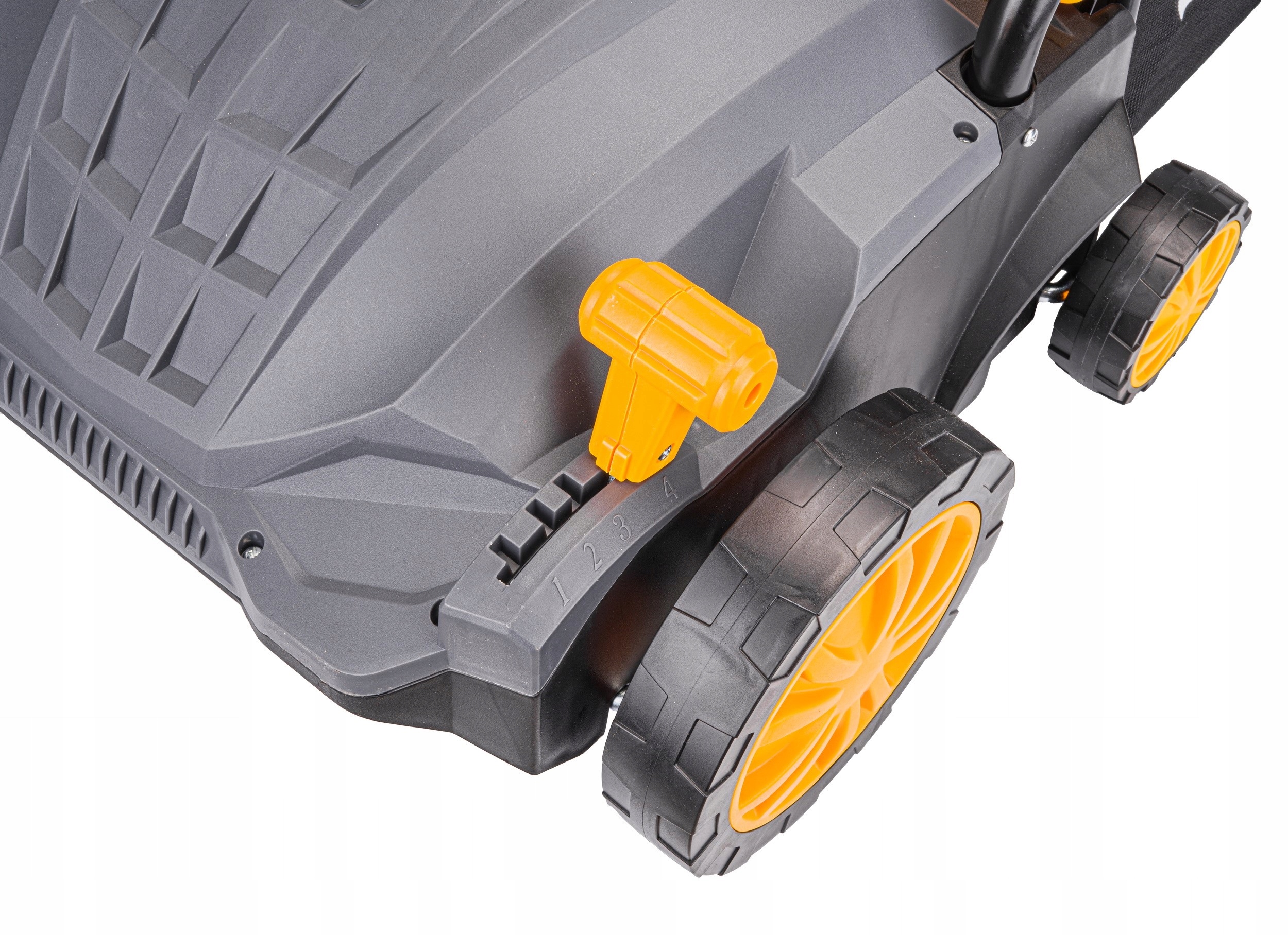 WERTYKULATOR AERATOR ELEKTRYCZNY 3W1 KOSZ 30L Moc silnika 2400 W