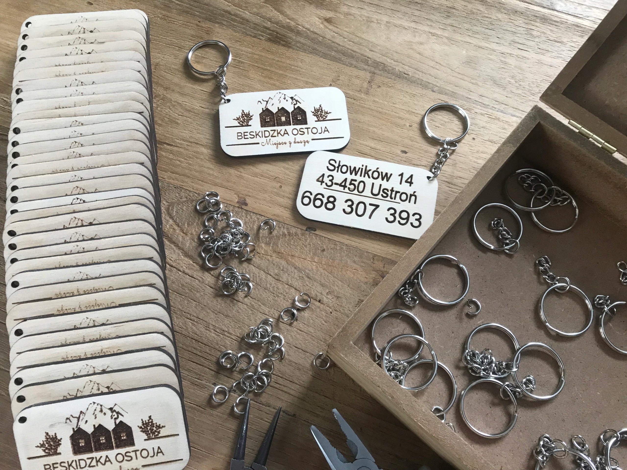 Brelok reklamowy z Twoim logo - projekt w cenie. Marka inny