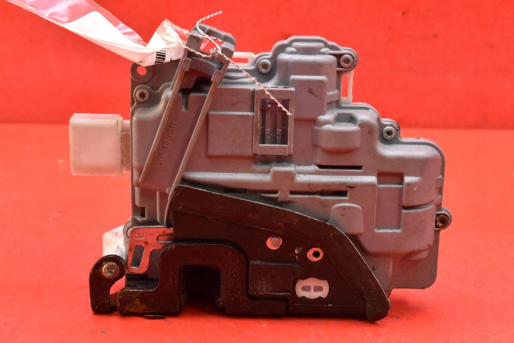 lock door right front front EU AUDI A5 8T COUPE 07-11