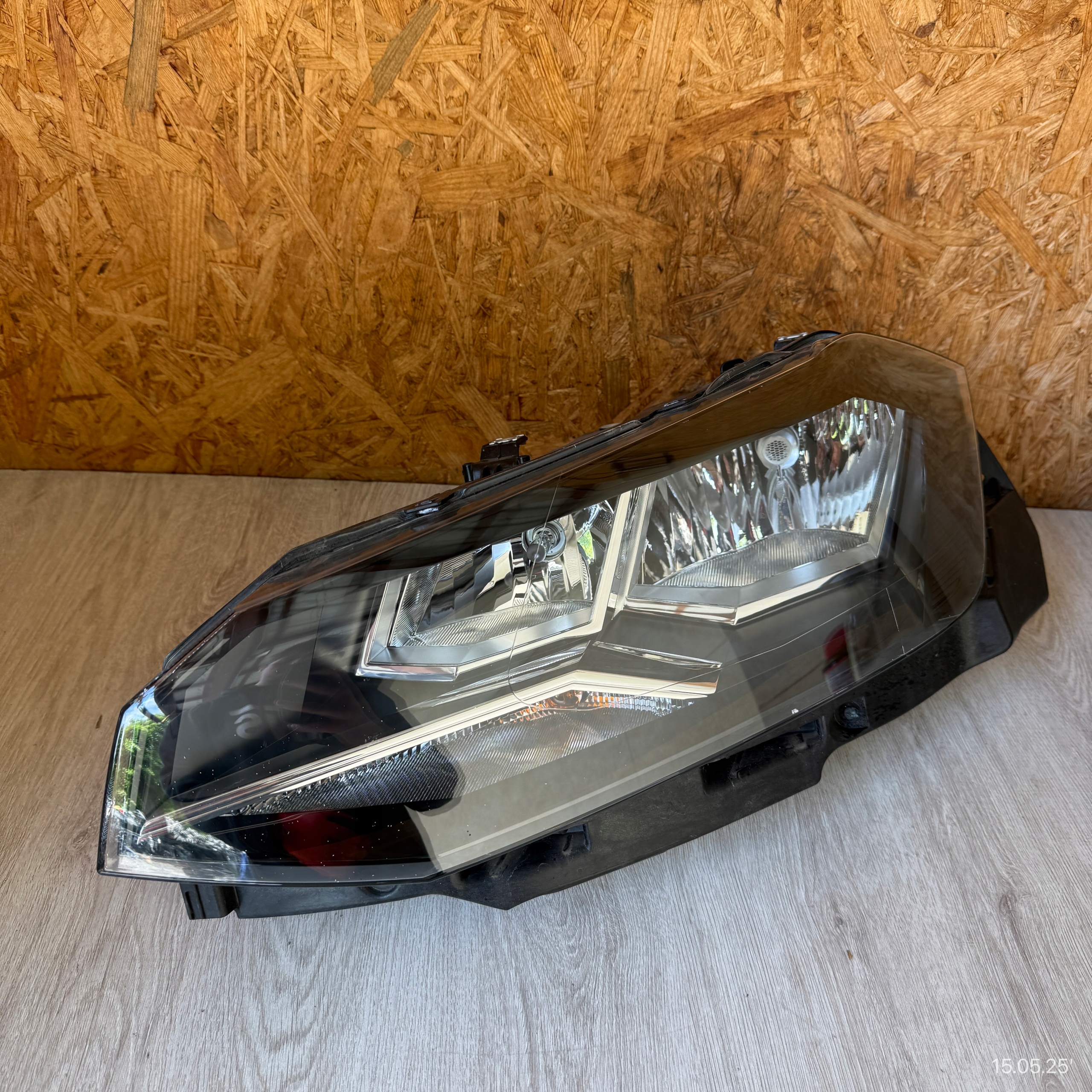light front left VW VOLKSWAGEN POLO VI 2G0 2G1941005