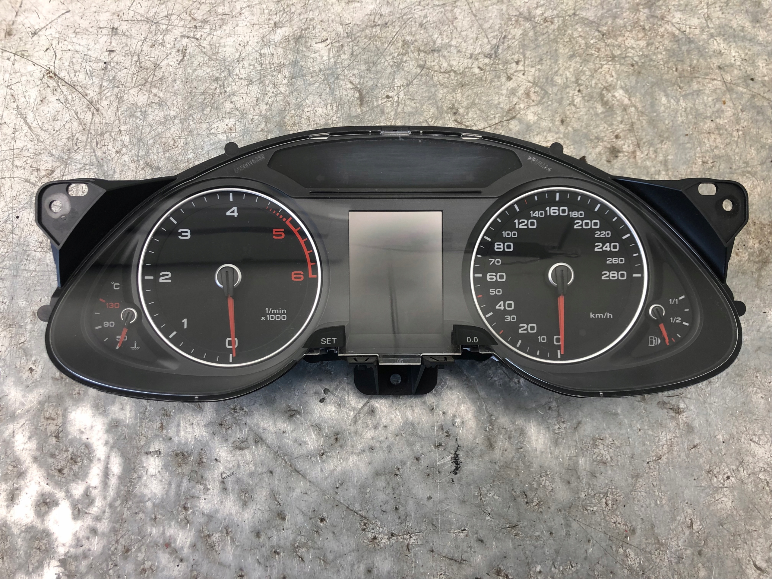 dials dials AUDI A4 B8 LIFT 8K0920931C EUROPA