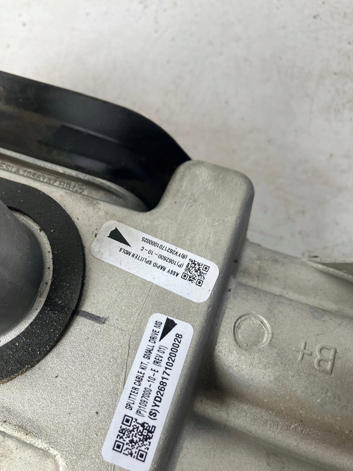 SPLITTER OKABLOWANIE modulo TESLA MODEL S 1097000-10-E