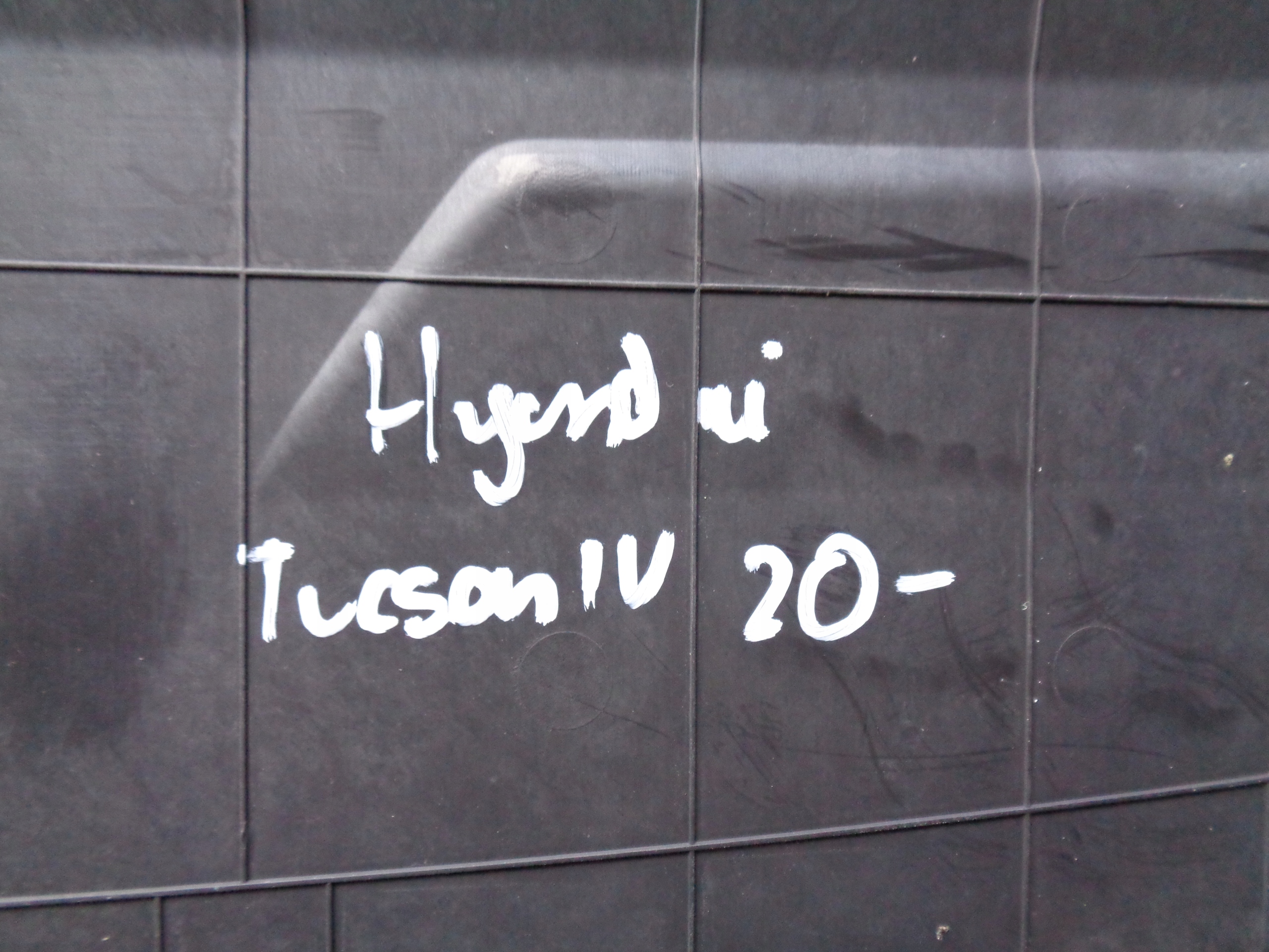 mask HYUNDAI TUCSON IV 20