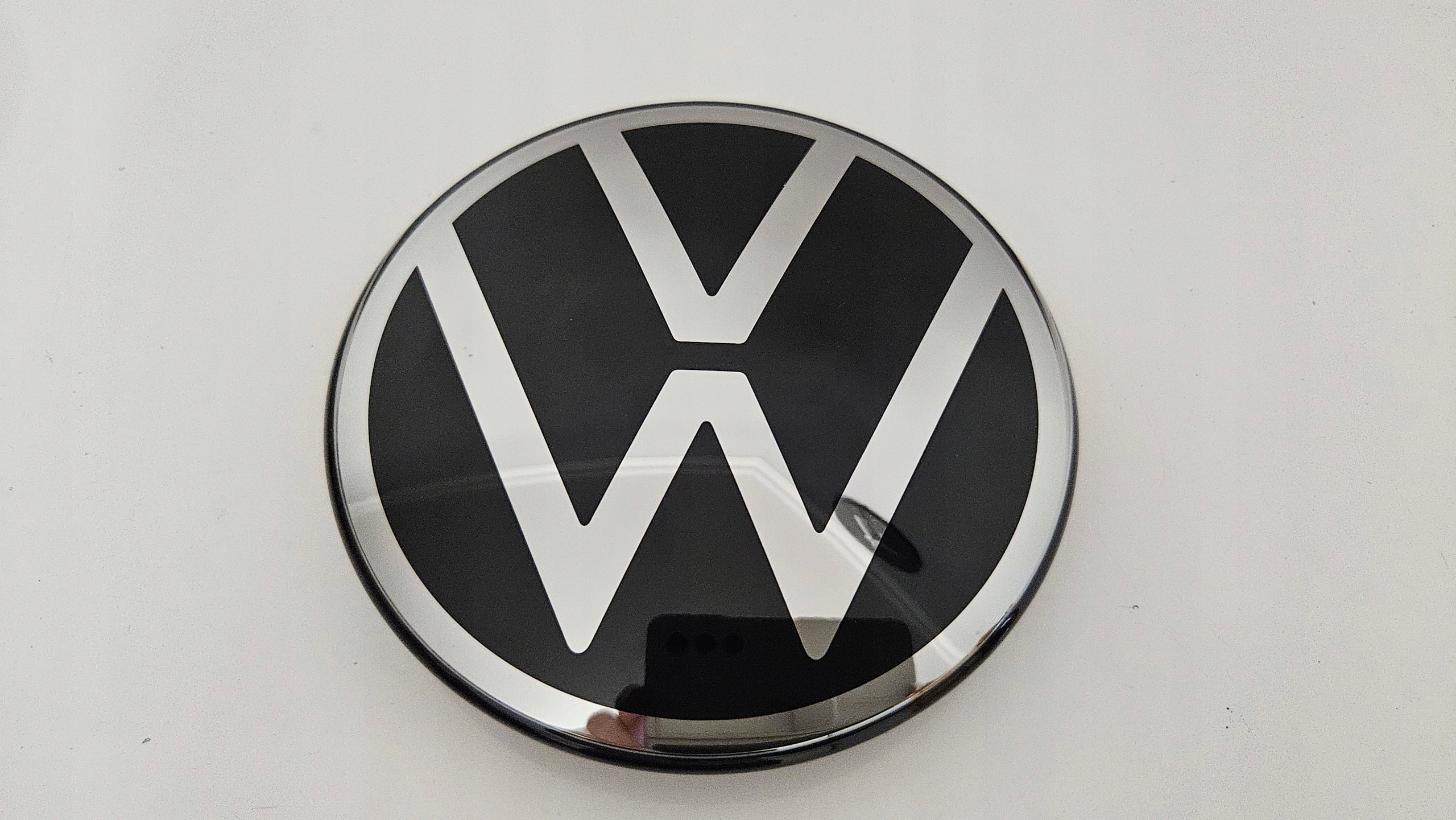 Vw Golf 8 Emblém Pod Radar Logo Predná Časť 5H0853601M