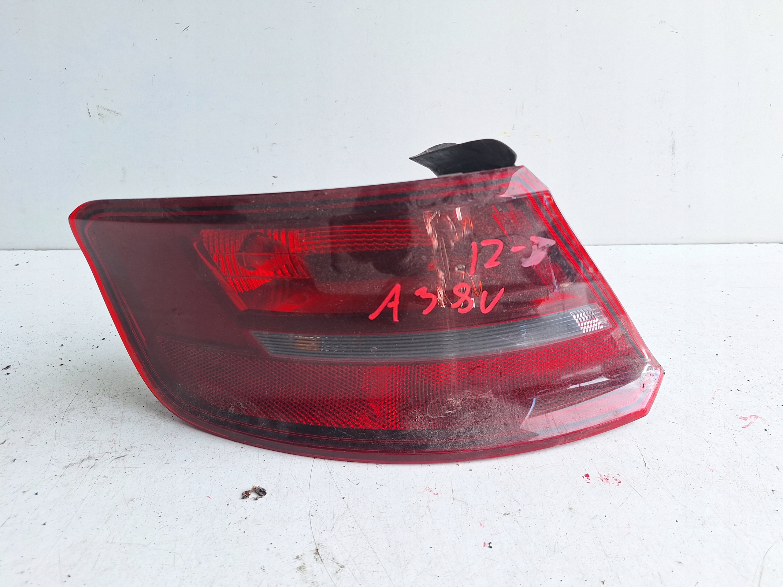 AUDI A3 8V 13-16 Licht links heck