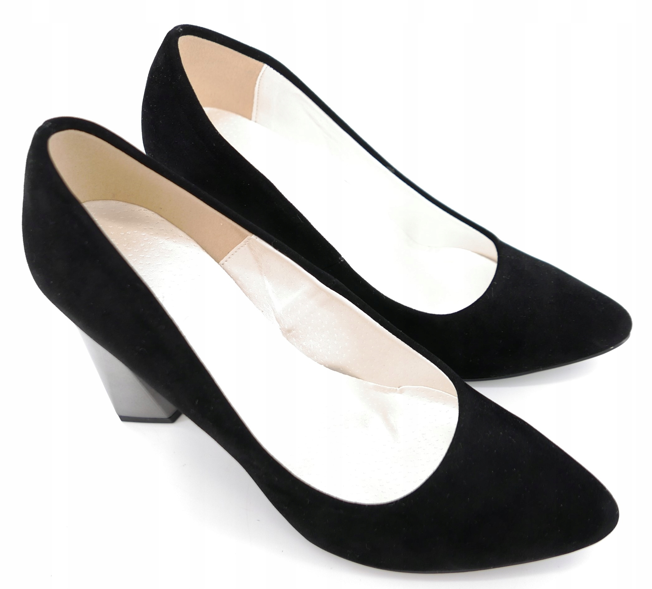 AGA BUT POLSKIE CZÓŁENKA CZARNE ZAMSZOWE R39 Rozmiar 39