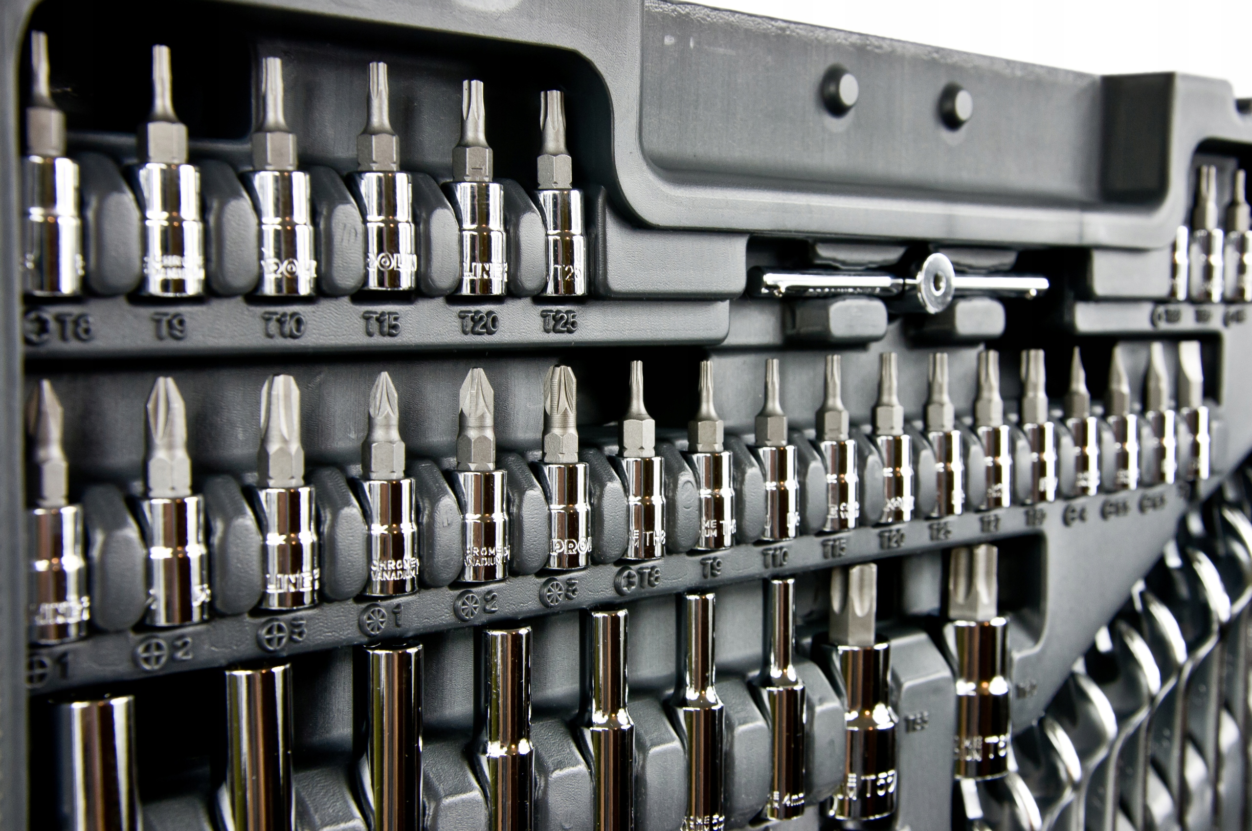 7e8099bf4a44be9356d69464d23d