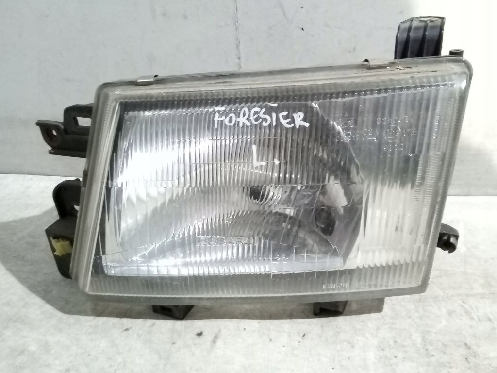 Subaru Forester and 1 light left front front EU