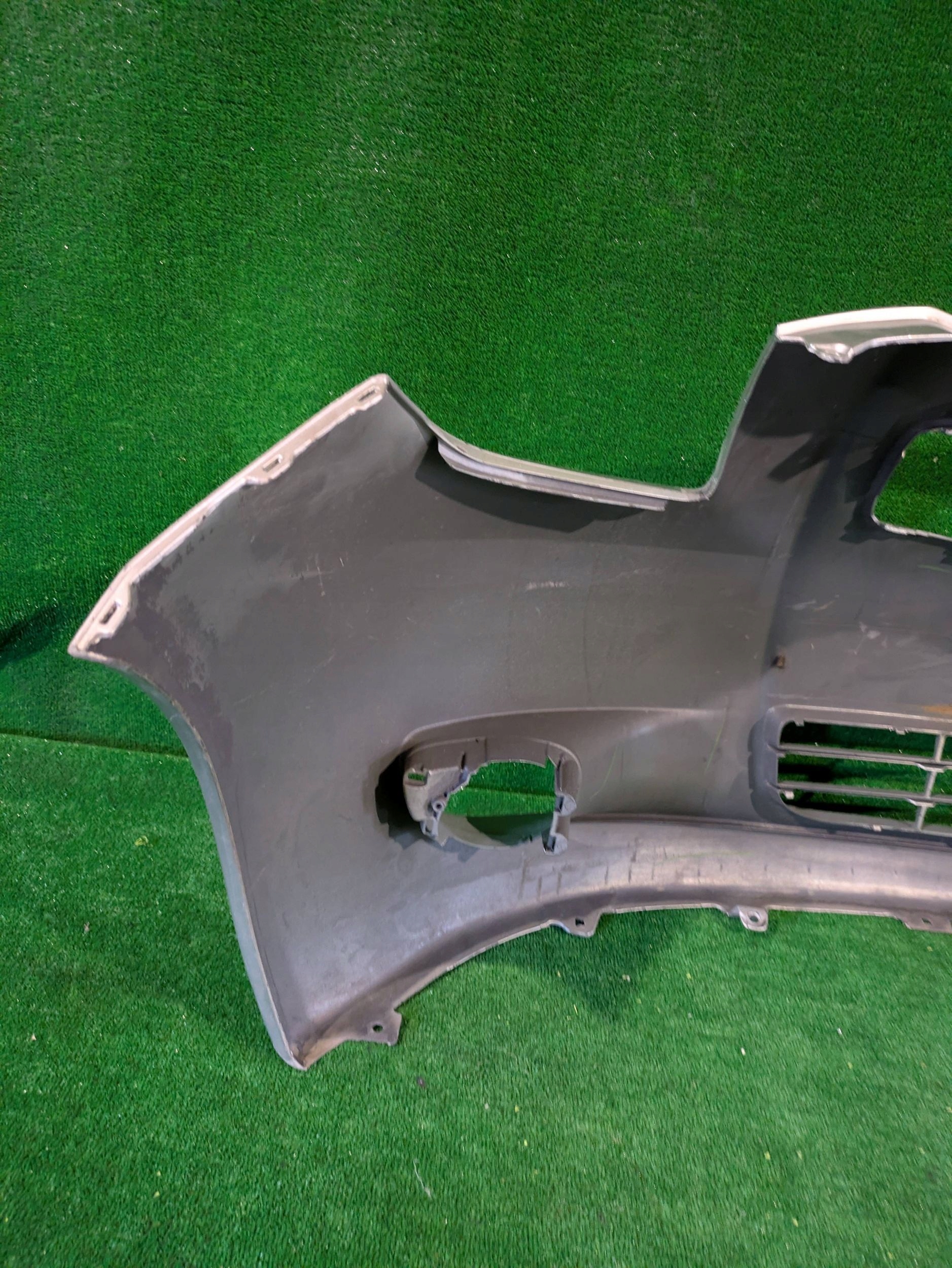front bumper front TOYOTA YARIS II NR.Z5748