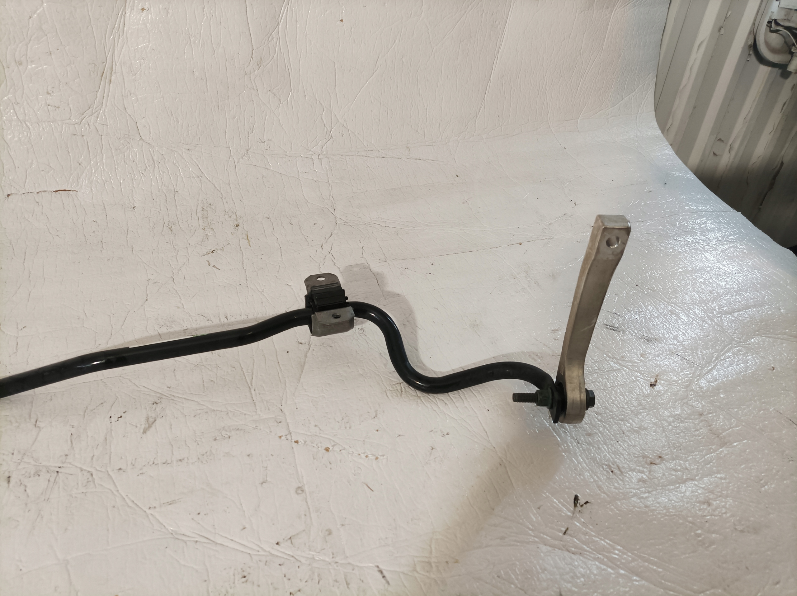 AUDI A4 B9 STABILIZATOR heck 8W0511305AF