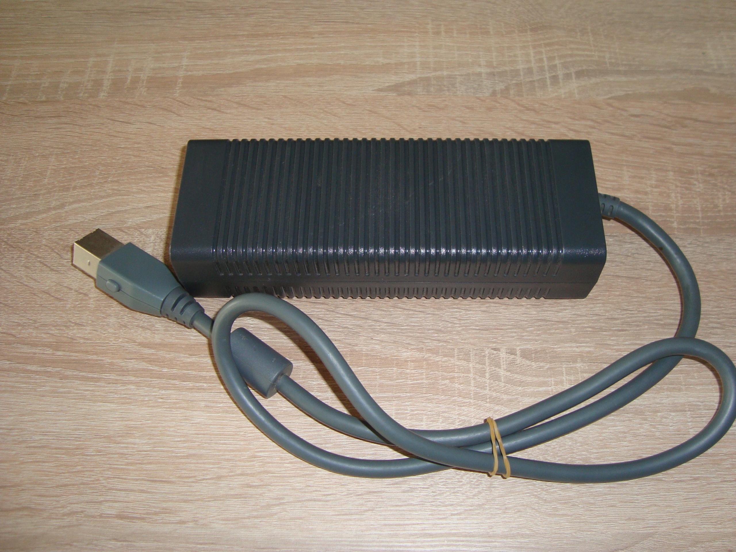 Zasilacz Xbox 360 Fat 175W Microsoft