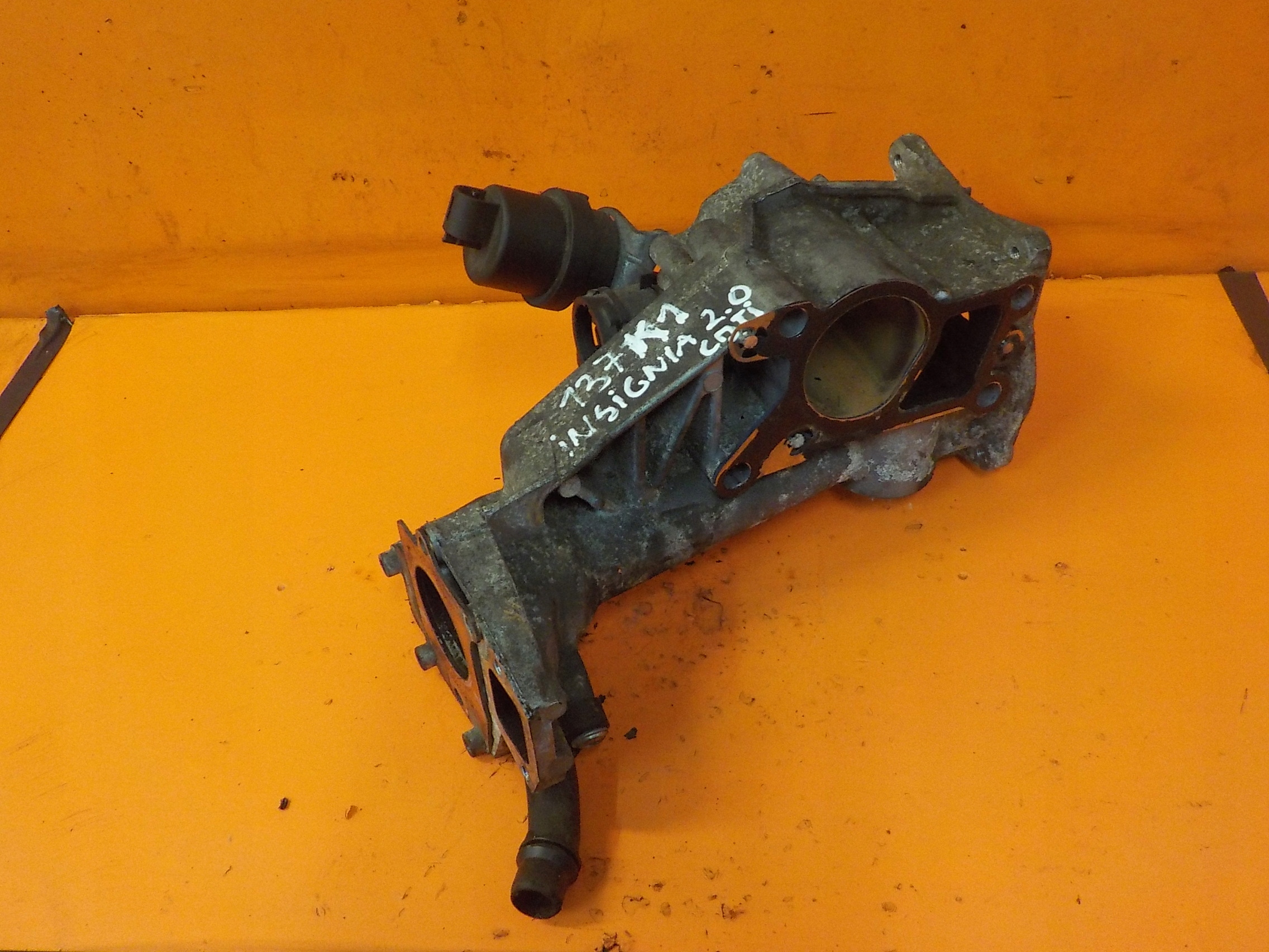 INSIGNIA ZAFIRA 2.0 CDTI дроссельная заслонка EGR