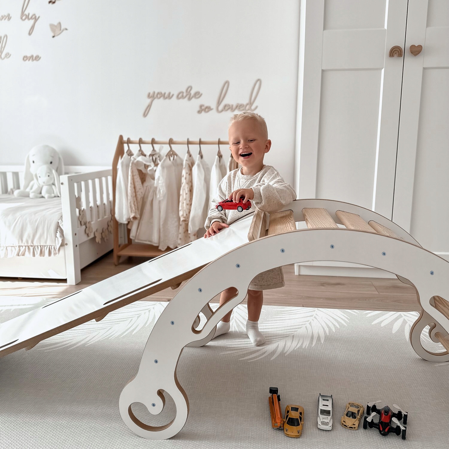 Bujak Montessori dla dzieci - LEO L BIAŁY Płeć chłopcy dziewczynki