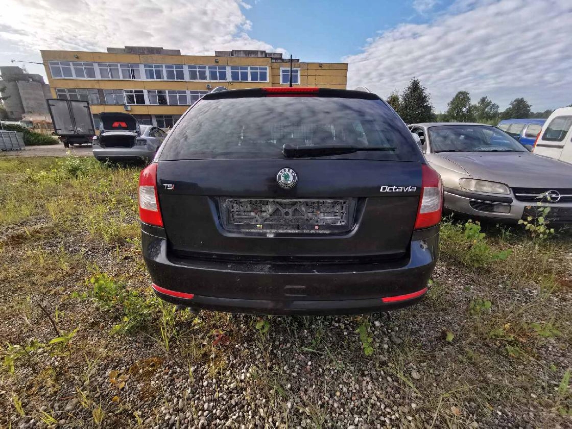 SKODA OCTAVIA шланг воды 2009 1.8л
