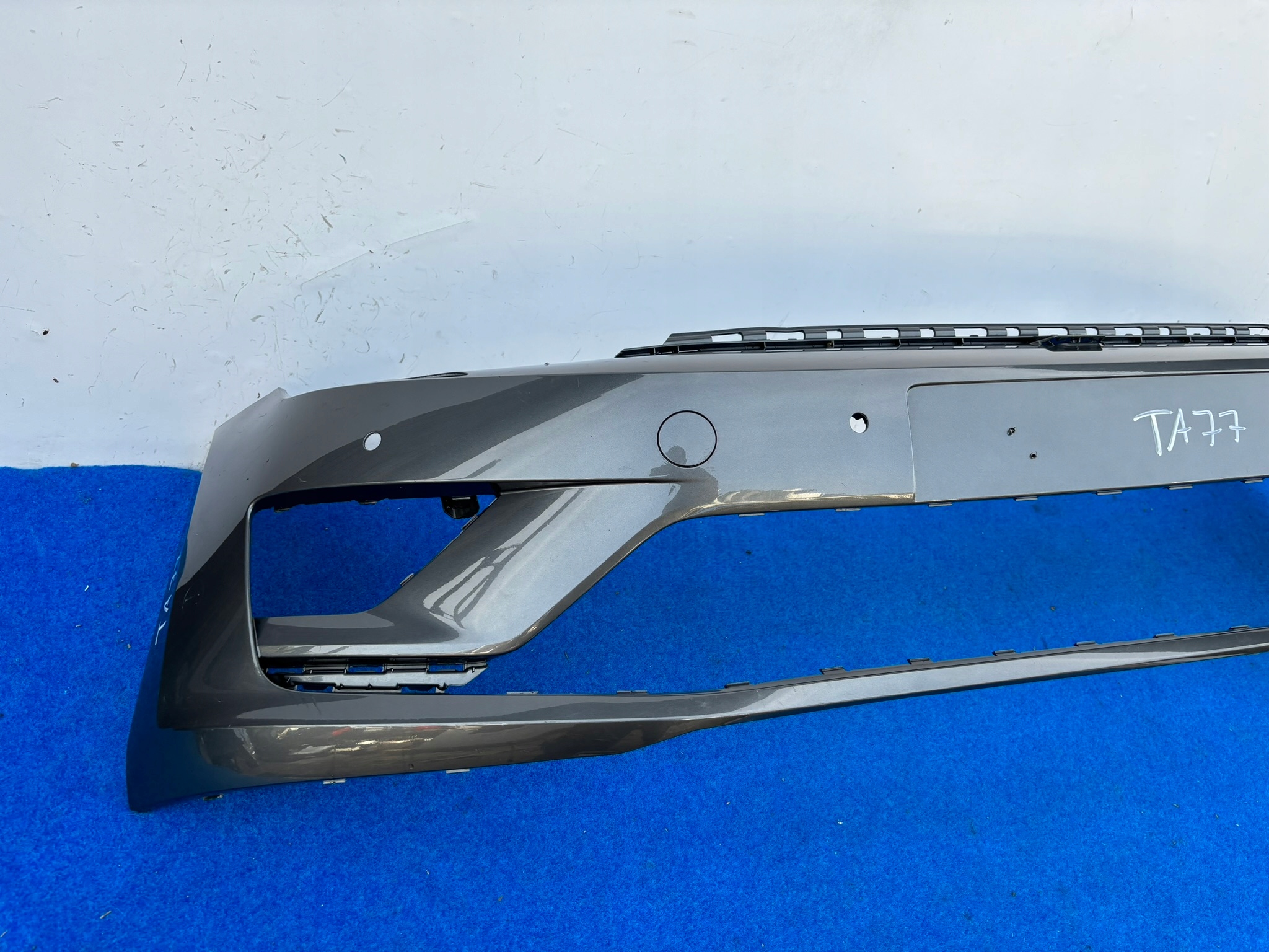 VW GOLF SPORTSVAN 510 bumper front 4XPDC washers 510807221F TA77